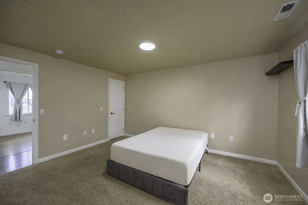 1401 S Hamilton Road Moses Lake WA 98837