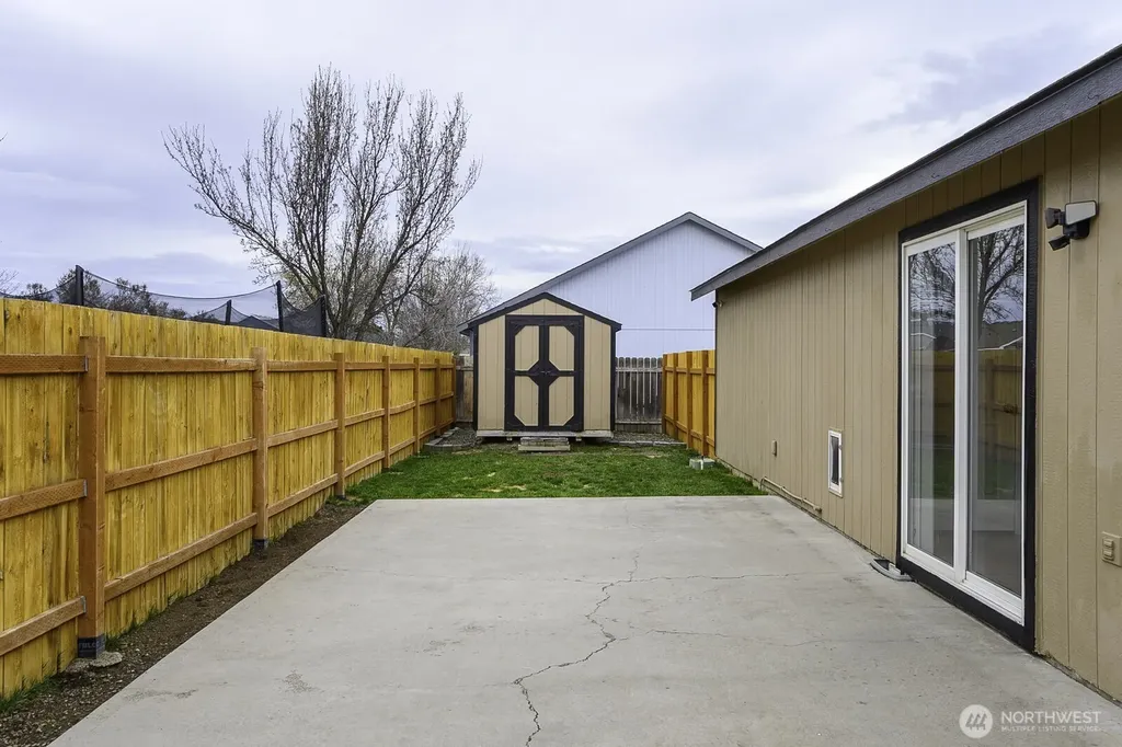 1401 S Hamilton Road Moses Lake WA 98837
