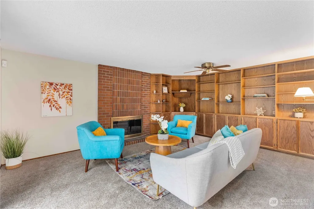2222 NE Lexington Drive Bremerton WA 98311