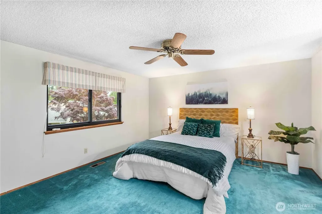 2222 NE Lexington Drive Bremerton WA 98311