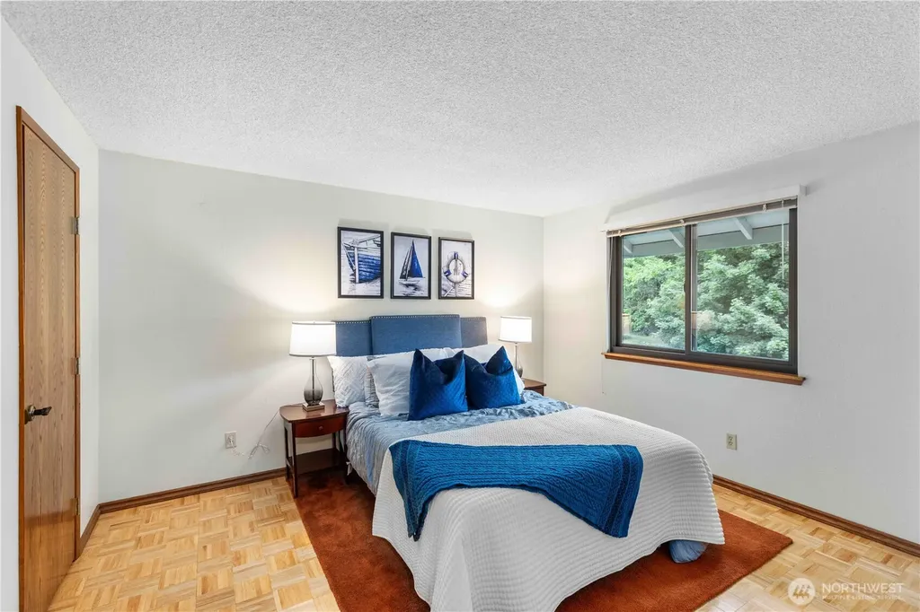 2222 NE Lexington Drive Bremerton WA 98311