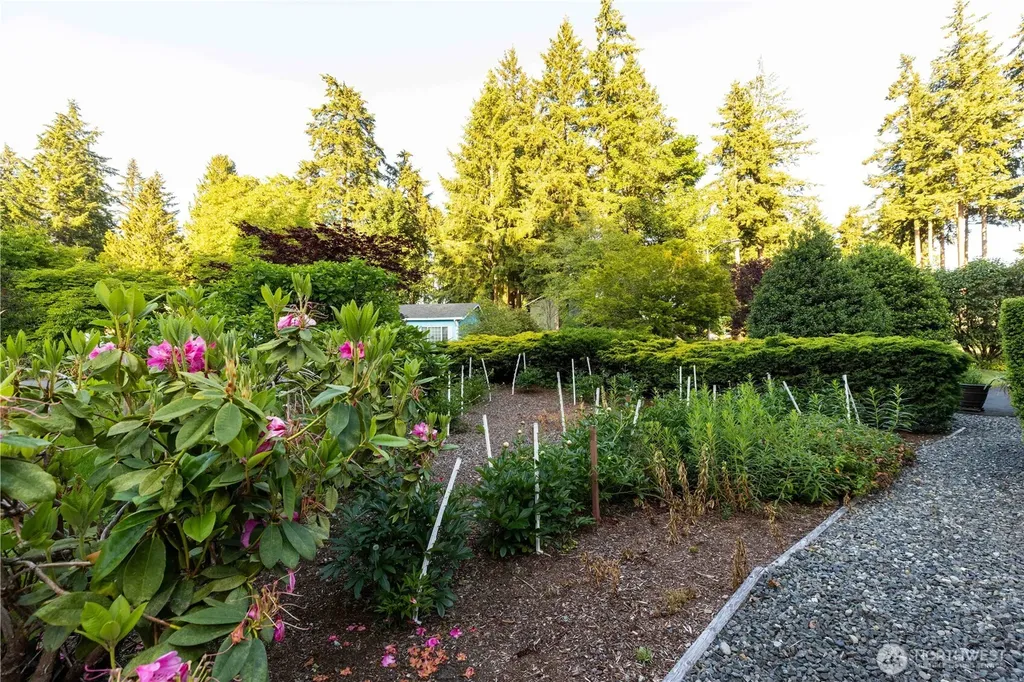 2222 NE Lexington Drive Bremerton WA 98311