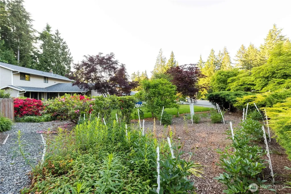 2222 NE Lexington Drive Bremerton WA 98311