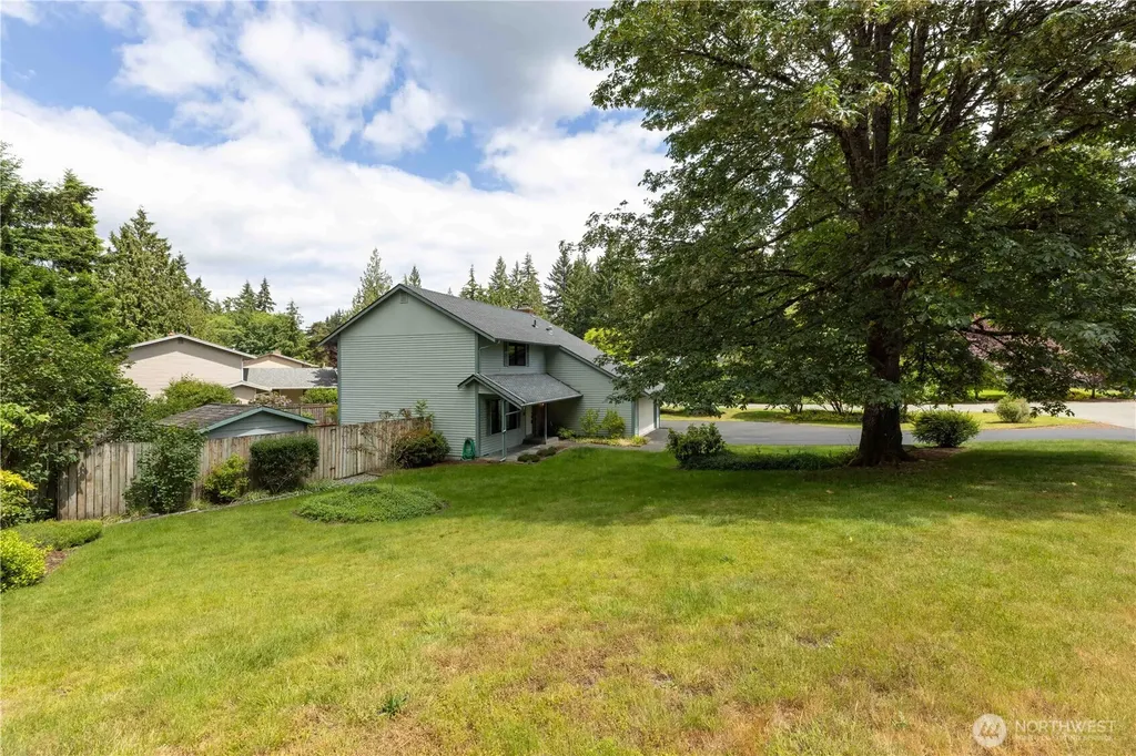 2222 NE Lexington Drive Bremerton WA 98311