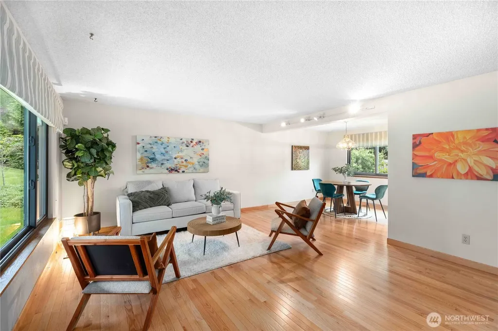 2222 NE Lexington Drive Bremerton WA 98311