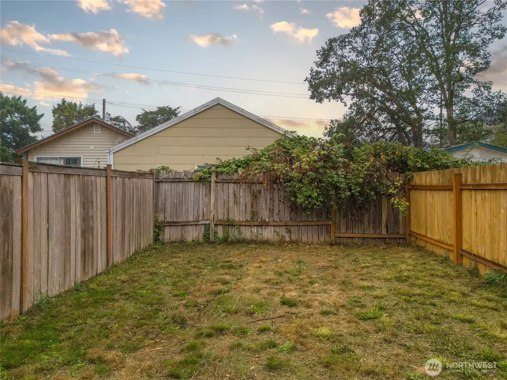 10806 Park Avenue S Tacoma WA 98444