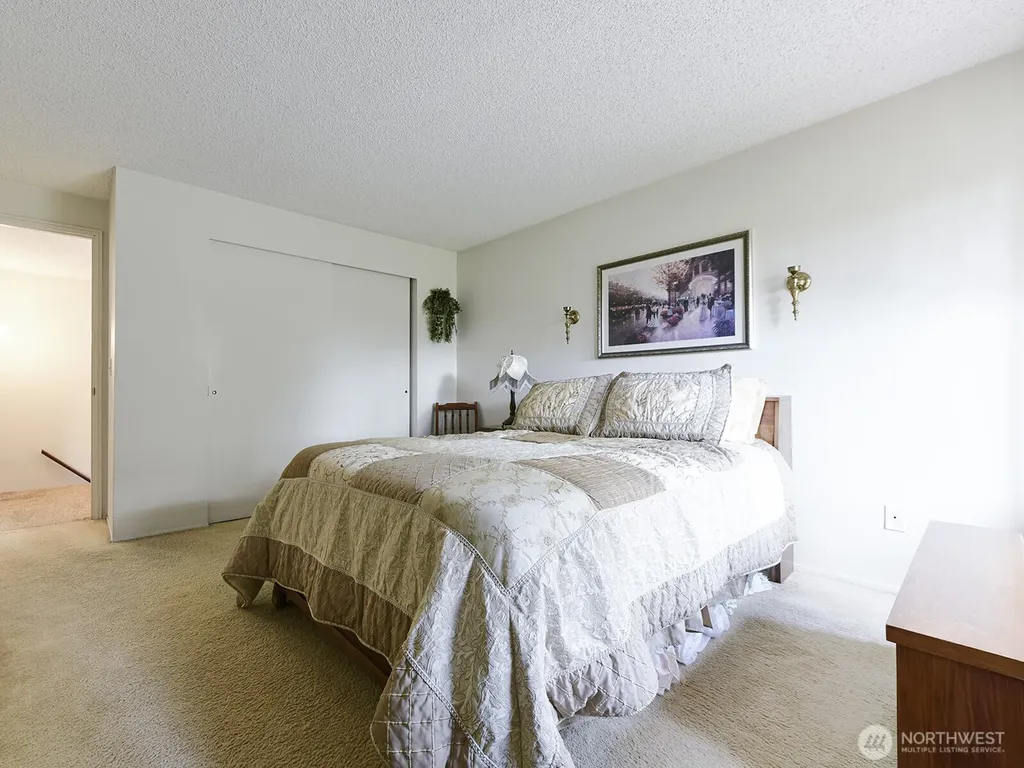 7713 Zircon Drive SW Lakewood WA 98498