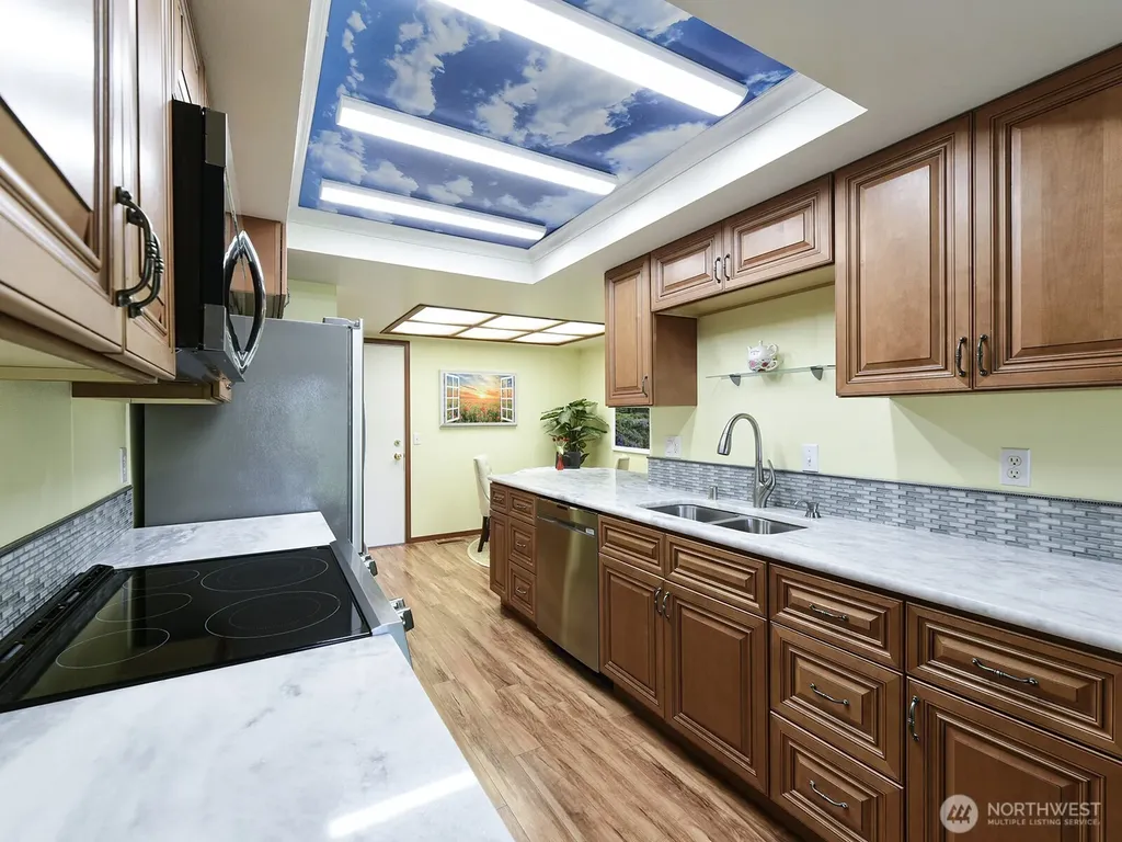 7713 Zircon Drive SW Lakewood WA 98498