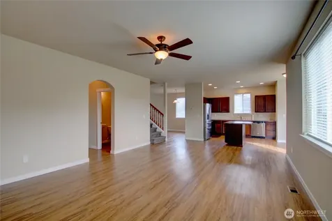 1709 Hillcrest Loop Mount Vernon WA 98274