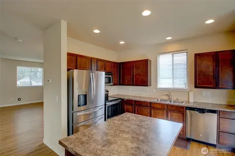 1709 Hillcrest Loop Mount Vernon WA 98274