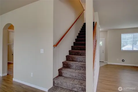 1709 Hillcrest Loop Mount Vernon WA 98274