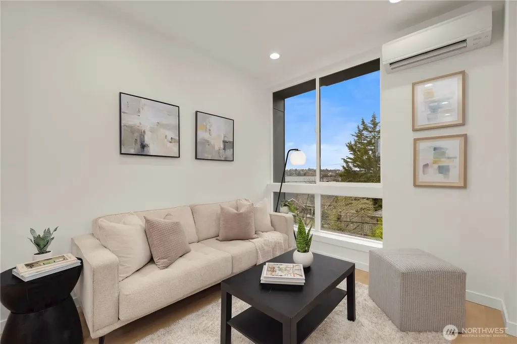 3852 Carr Place N Seattle WA 98103