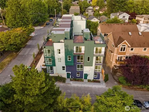 3852 Carr Place N Seattle WA 98103