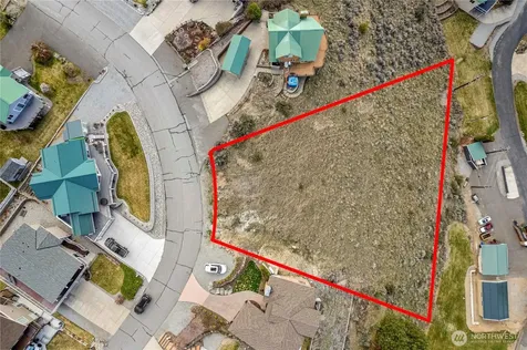 525 W Marine View Drive Orondo WA 98843