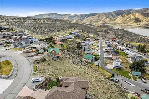 525 W Marine View Drive Orondo WA 98843