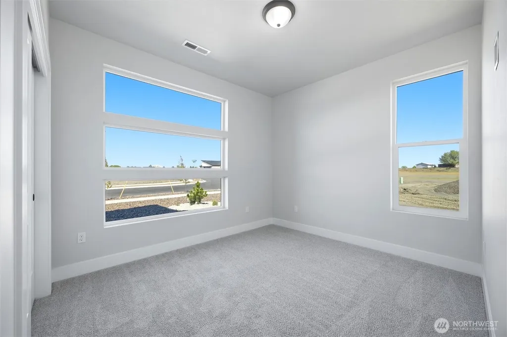 739 N Muscovy Street Moses Lake WA 98837