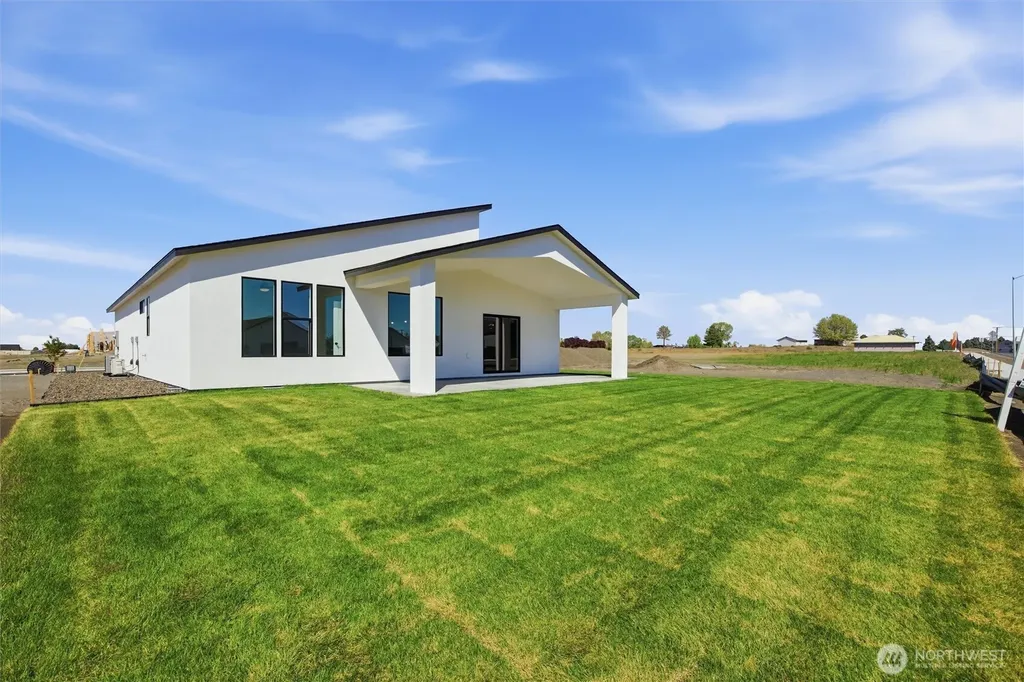 739 N Muscovy Street Moses Lake WA 98837