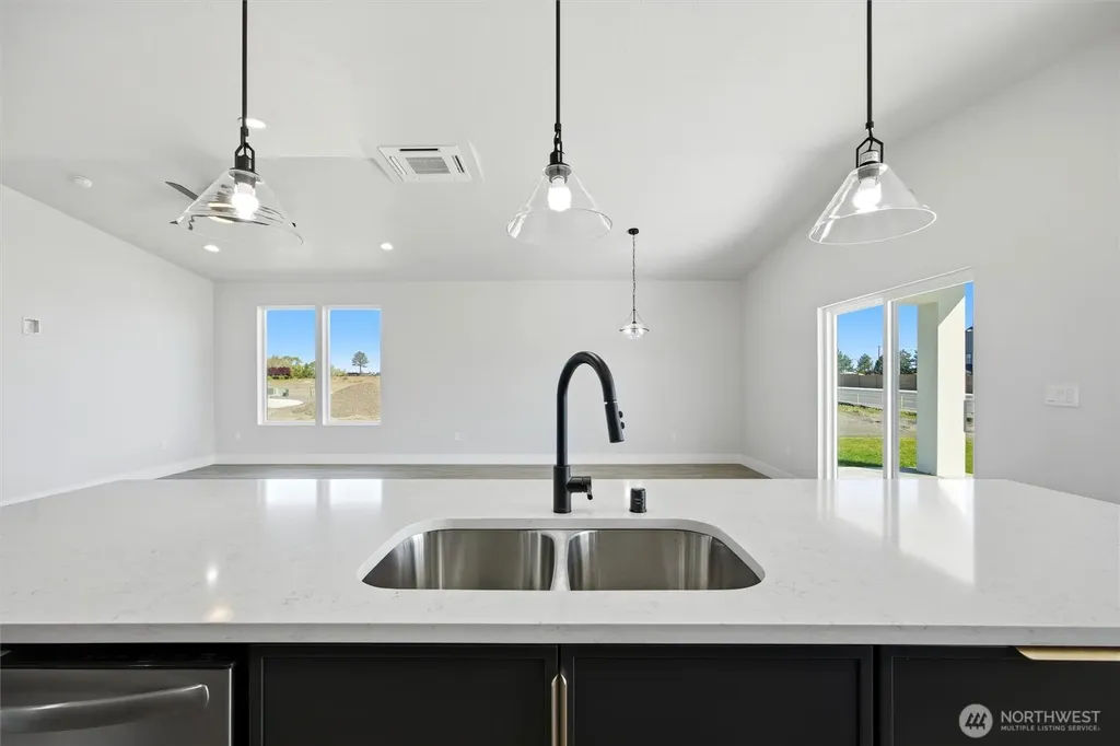 739 N Muscovy Street Moses Lake WA 98837