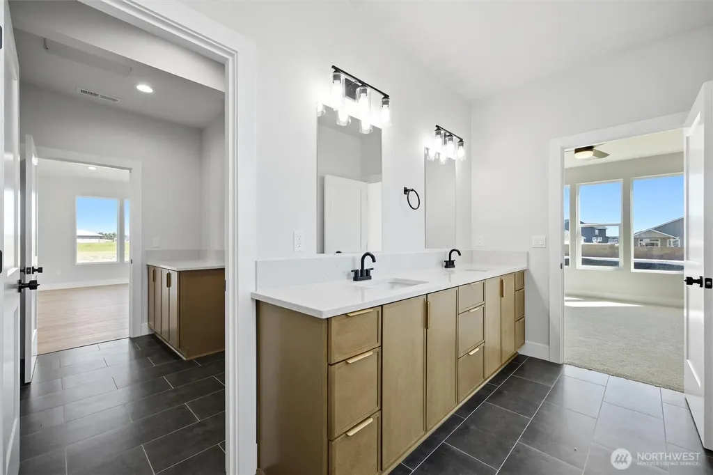 739 N Muscovy Street Moses Lake WA 98837