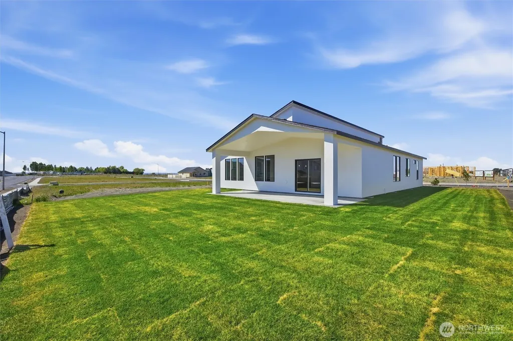 739 N Muscovy Street Moses Lake WA 98837