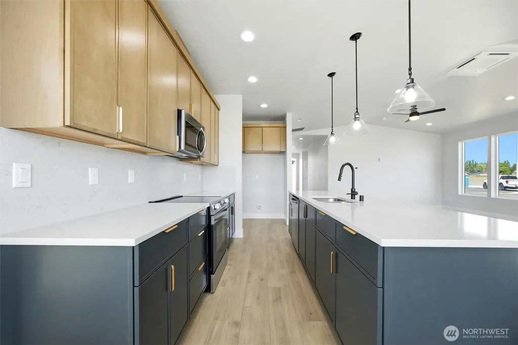 739 N Muscovy Street Moses Lake WA 98837