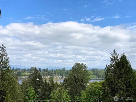 625 103rd Court SE Lake Stevens WA 98258