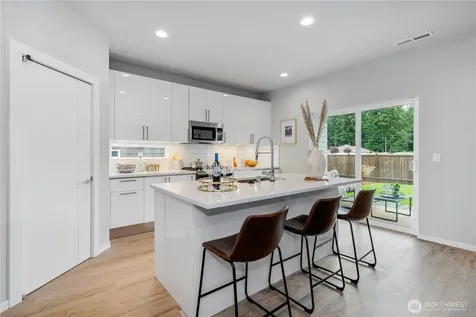 13802 Brookdale Lane E Tacoma WA 98445