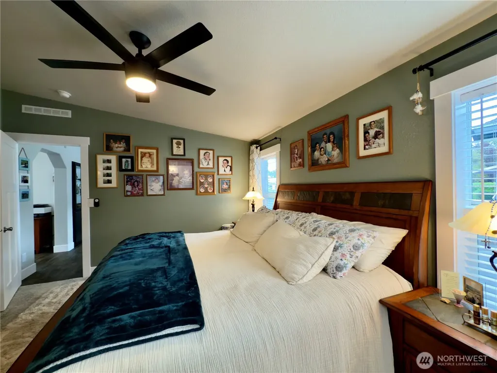 609 Chenois Avenue NE Ocean Shores WA 98569