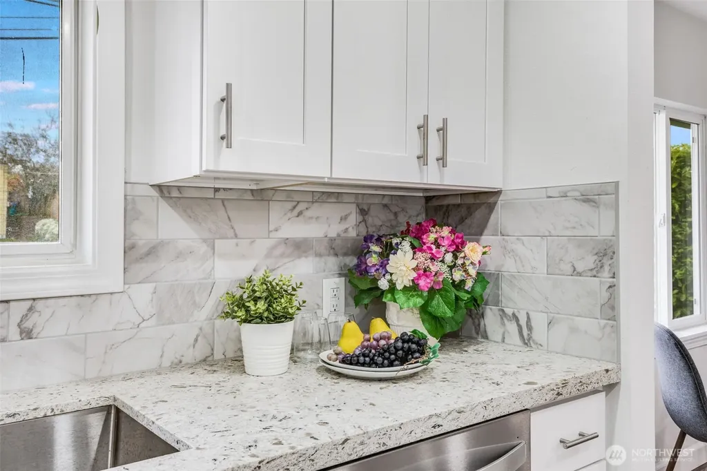 1729 S Columbian Way Seattle WA 98108