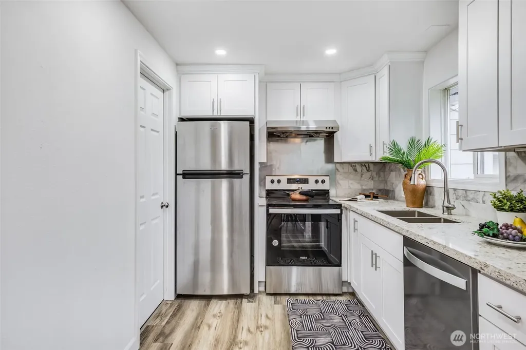 1729 S Columbian Way Seattle WA 98108