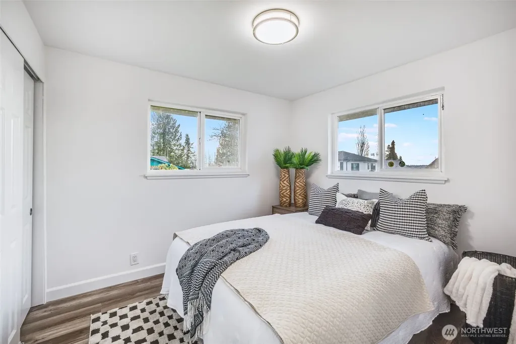 1729 S Columbian Way Seattle WA 98108