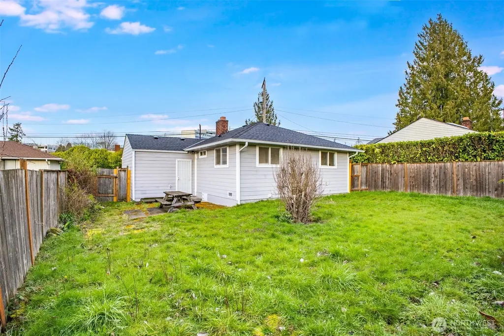 1729 S Columbian Way Seattle WA 98108