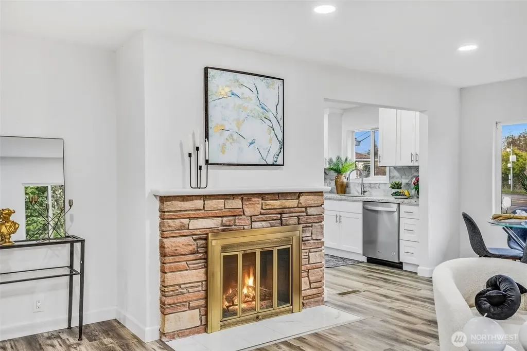 1729 S Columbian Way Seattle WA 98108