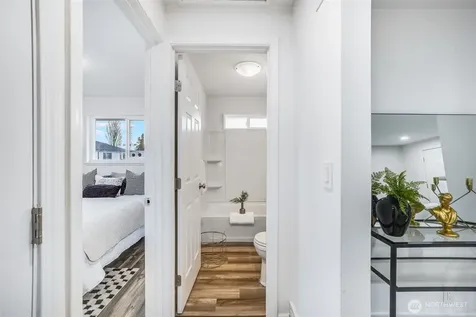 1729 S Columbian Way Seattle WA 98108