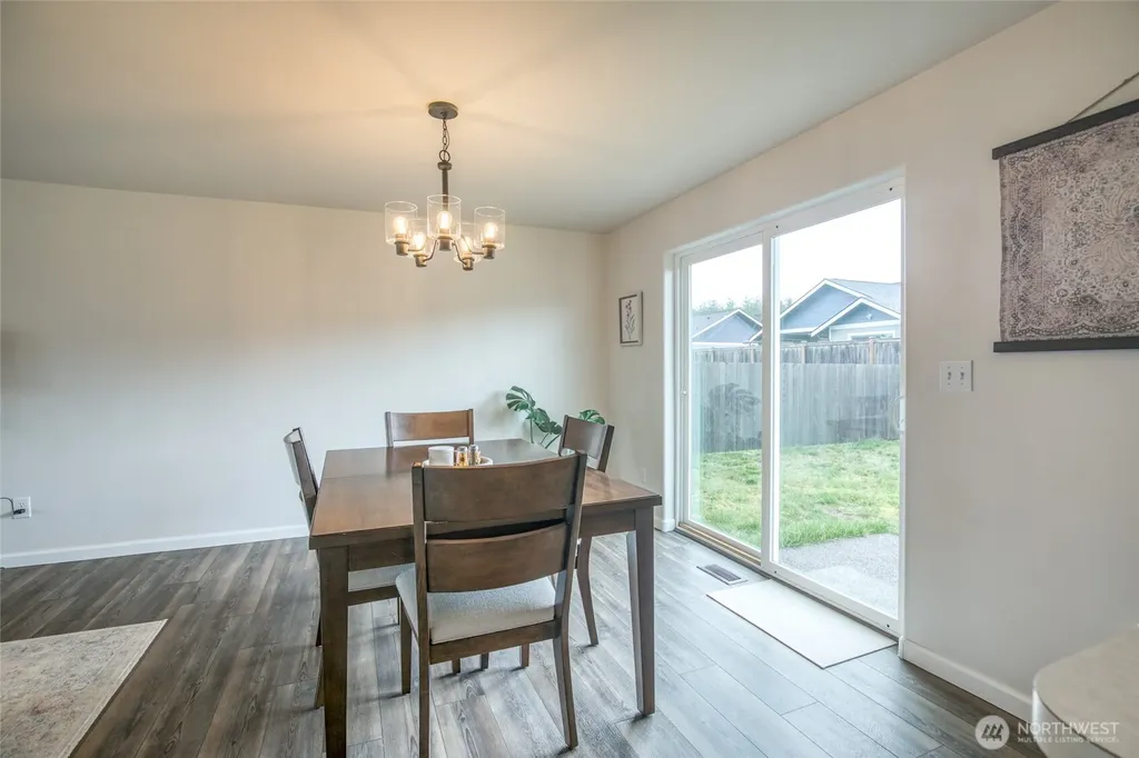 603 Troon Avenue Cosmopolis WA 98537