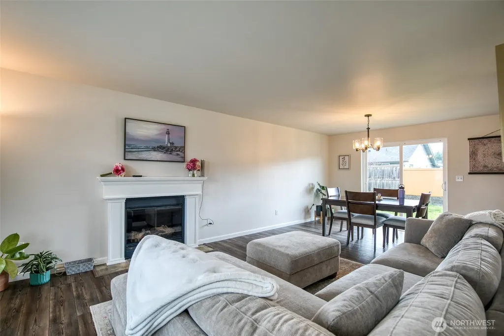 603 Troon Avenue Cosmopolis WA 98537