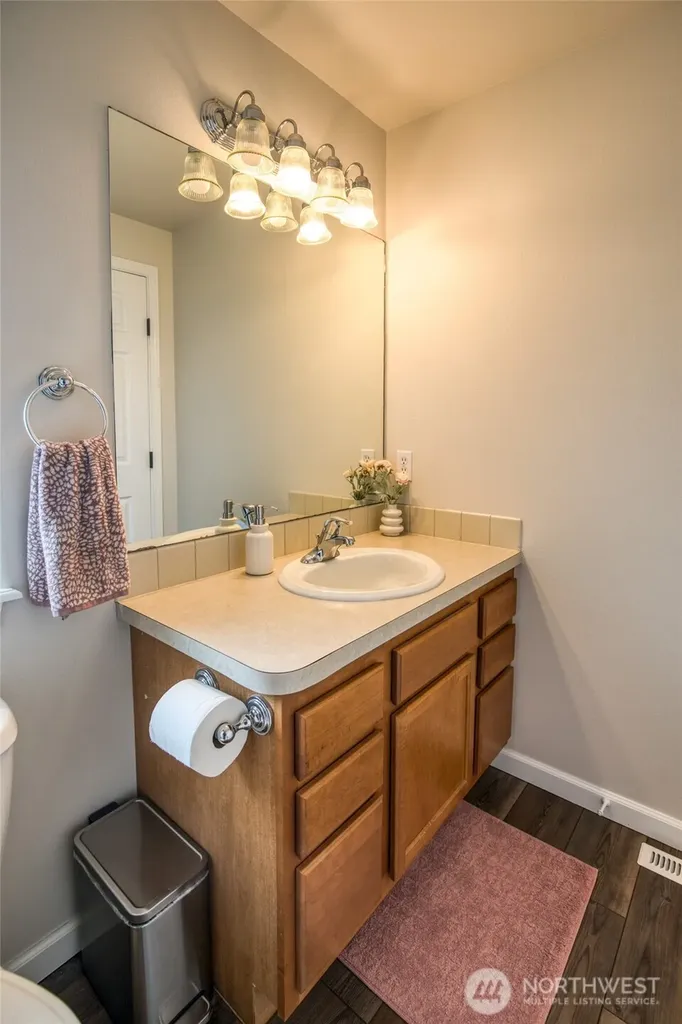 603 Troon Avenue Cosmopolis WA 98537