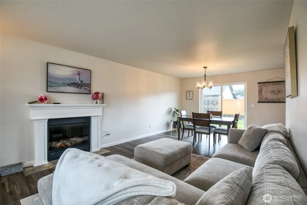 603 Troon Avenue Cosmopolis WA 98537
