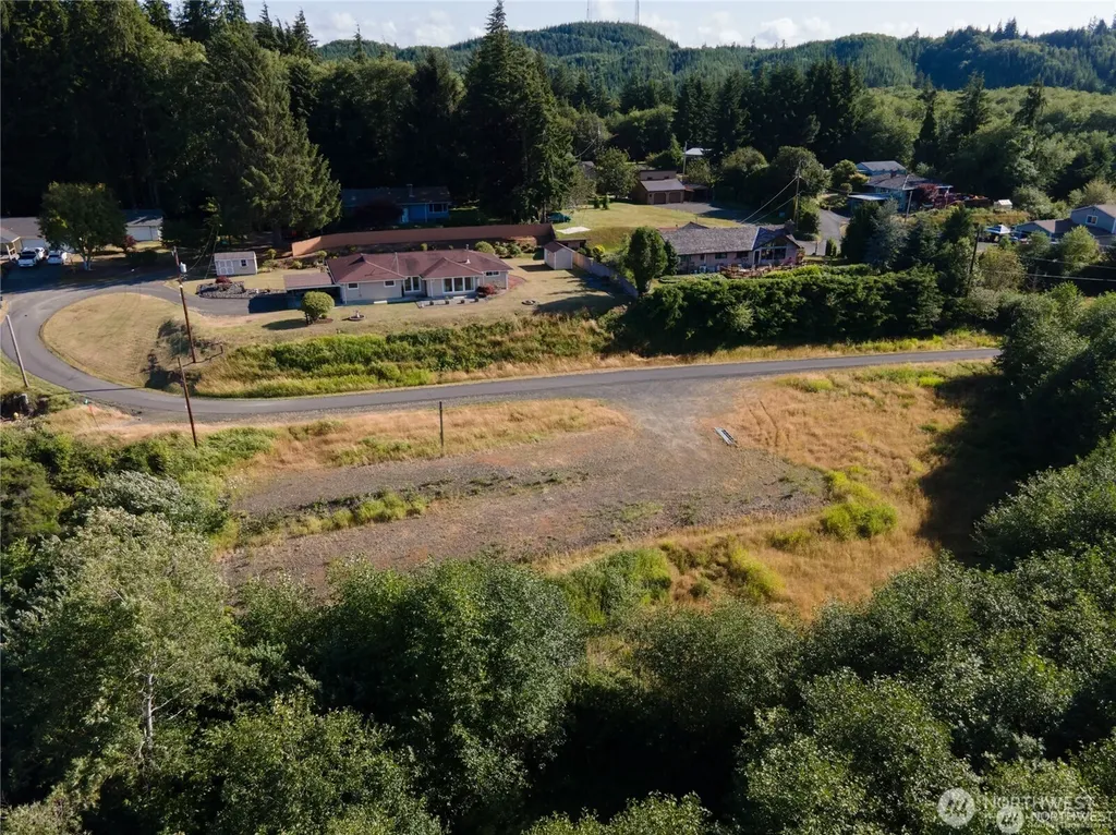 4 Lomax Street Aberdeen WA 98520