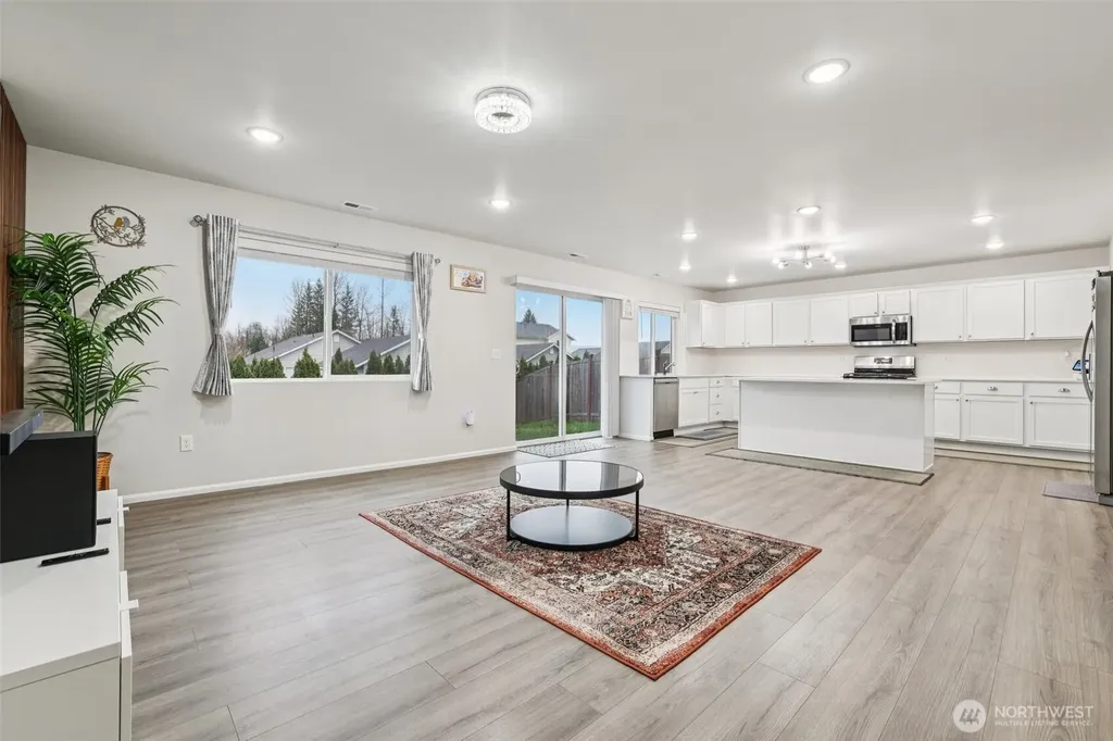 1132 15th Avenue Sultan WA 98294