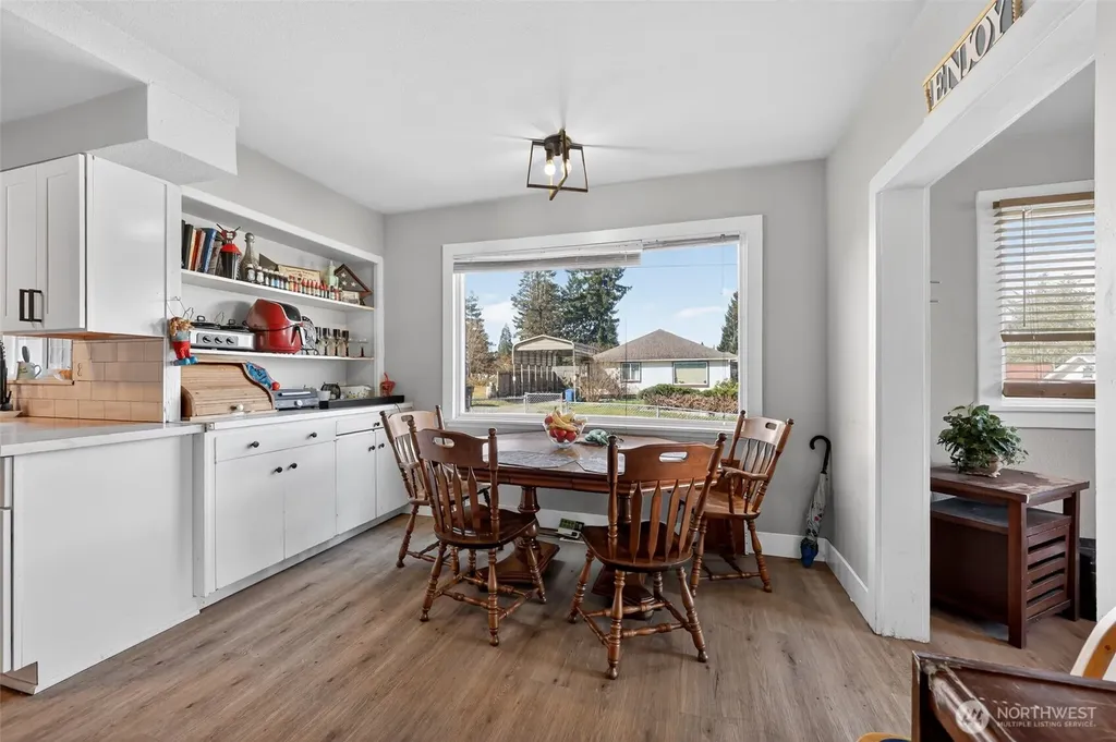 705 E Dearborn Avenue Shelton WA 98584