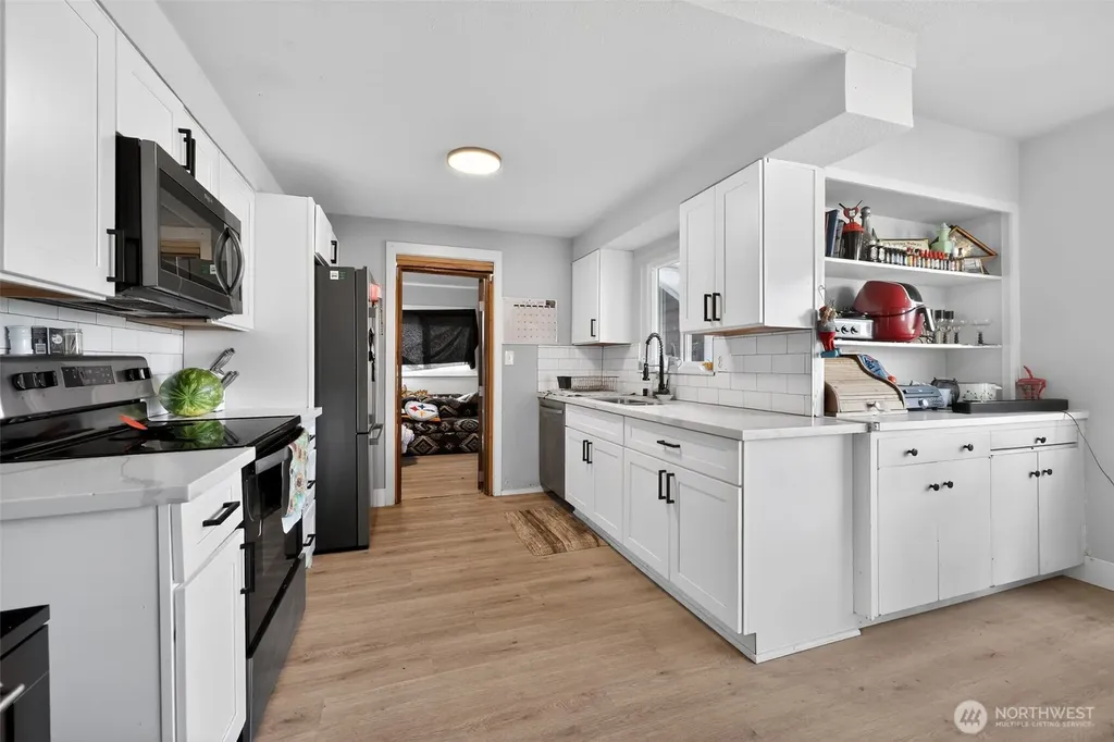 705 E Dearborn Avenue Shelton WA 98584