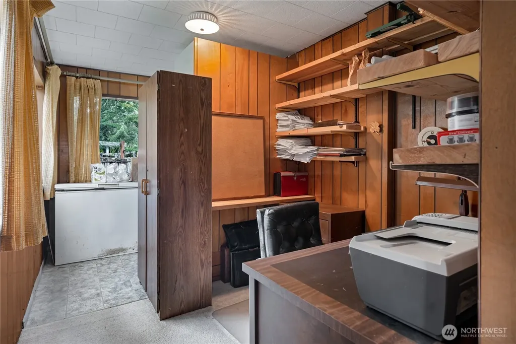 402 E Madrona Boulevard NW Lakebay WA 98349