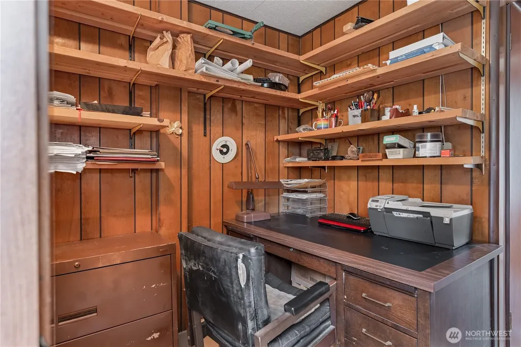 402 E Madrona Boulevard NW Lakebay WA 98349