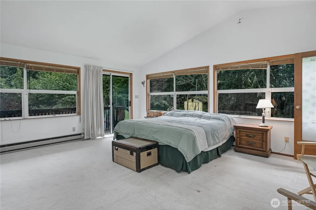 402 E Madrona Boulevard NW Lakebay WA 98349