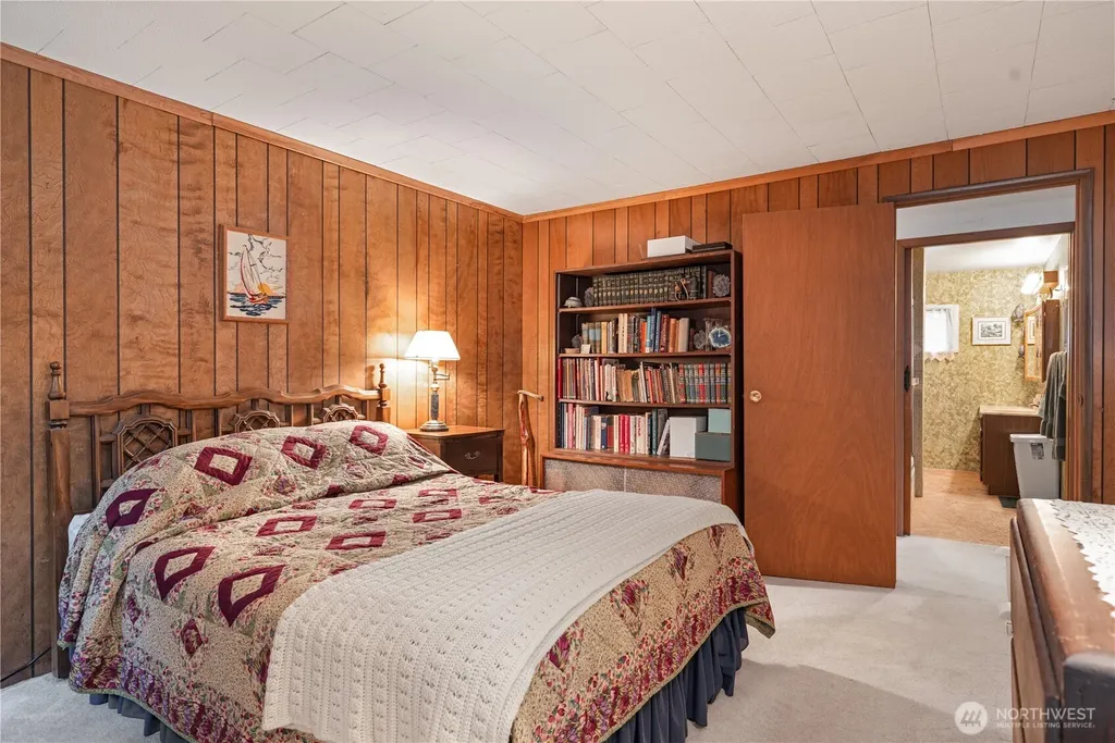 402 E Madrona Boulevard NW Lakebay WA 98349