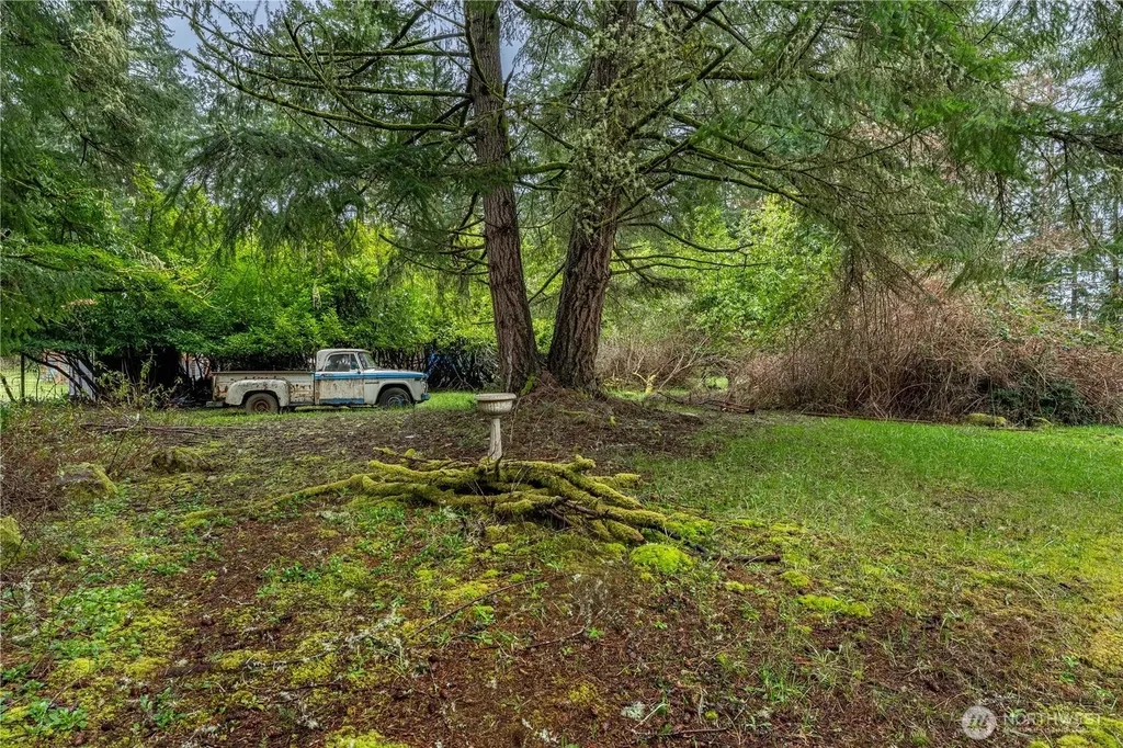 402 E Madrona Boulevard NW Lakebay WA 98349