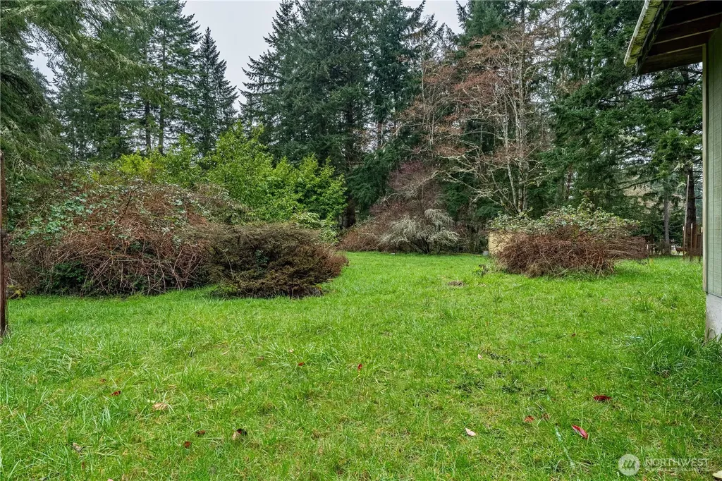 402 E Madrona Boulevard NW Lakebay WA 98349