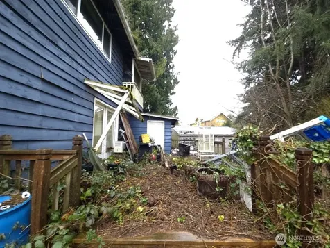 3615 Friday Avenue Everett WA 98201