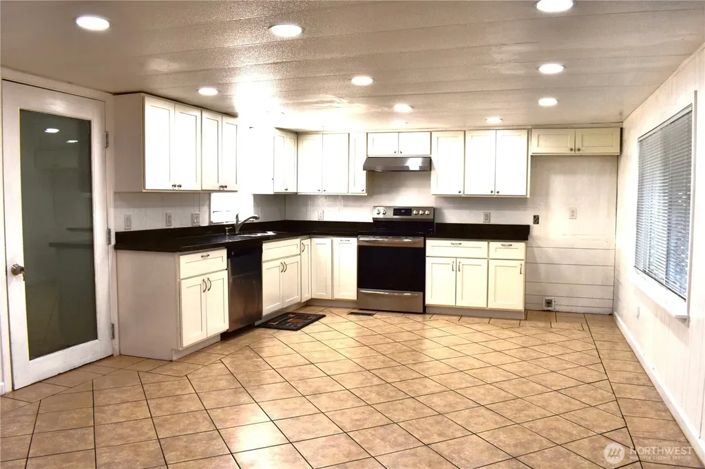 8515 31st Avenue Ct S Lakewood WA 98499